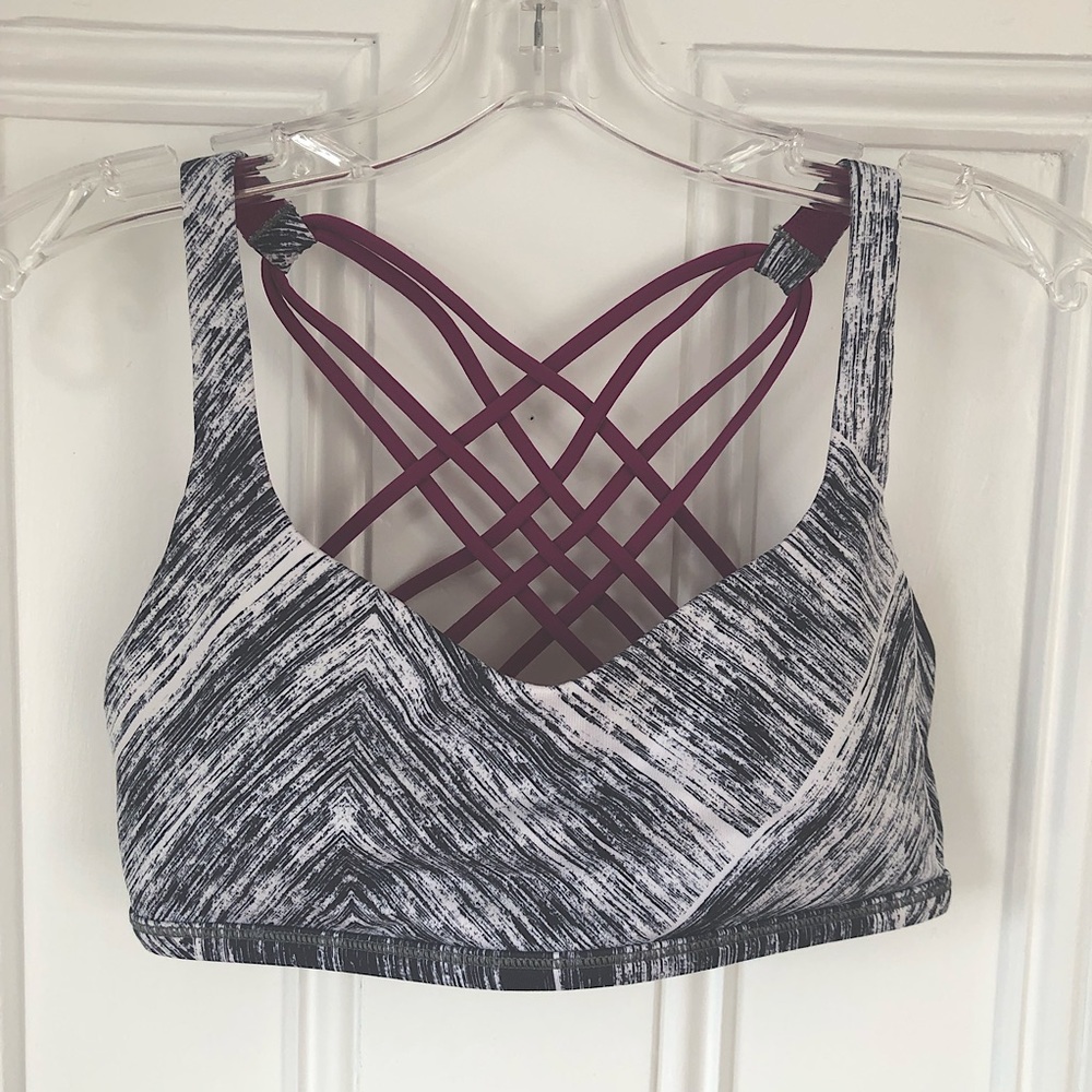 Lululemon Free to Be Bra - Wild size 6. RARE!